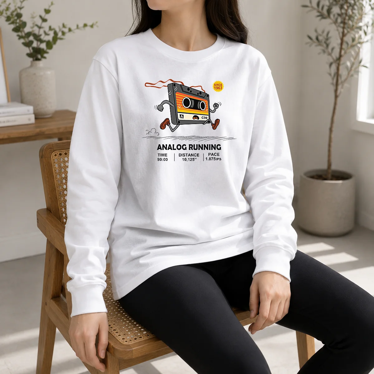 Top Analog Running Long Sleeve Shirt in breathable fabric with athletic fit for running